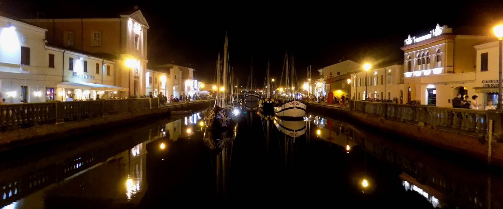 Notturno Porto Canale foto di Elpo81